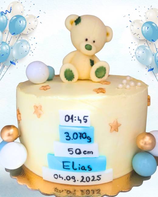 Tort de botez cu ursuleț